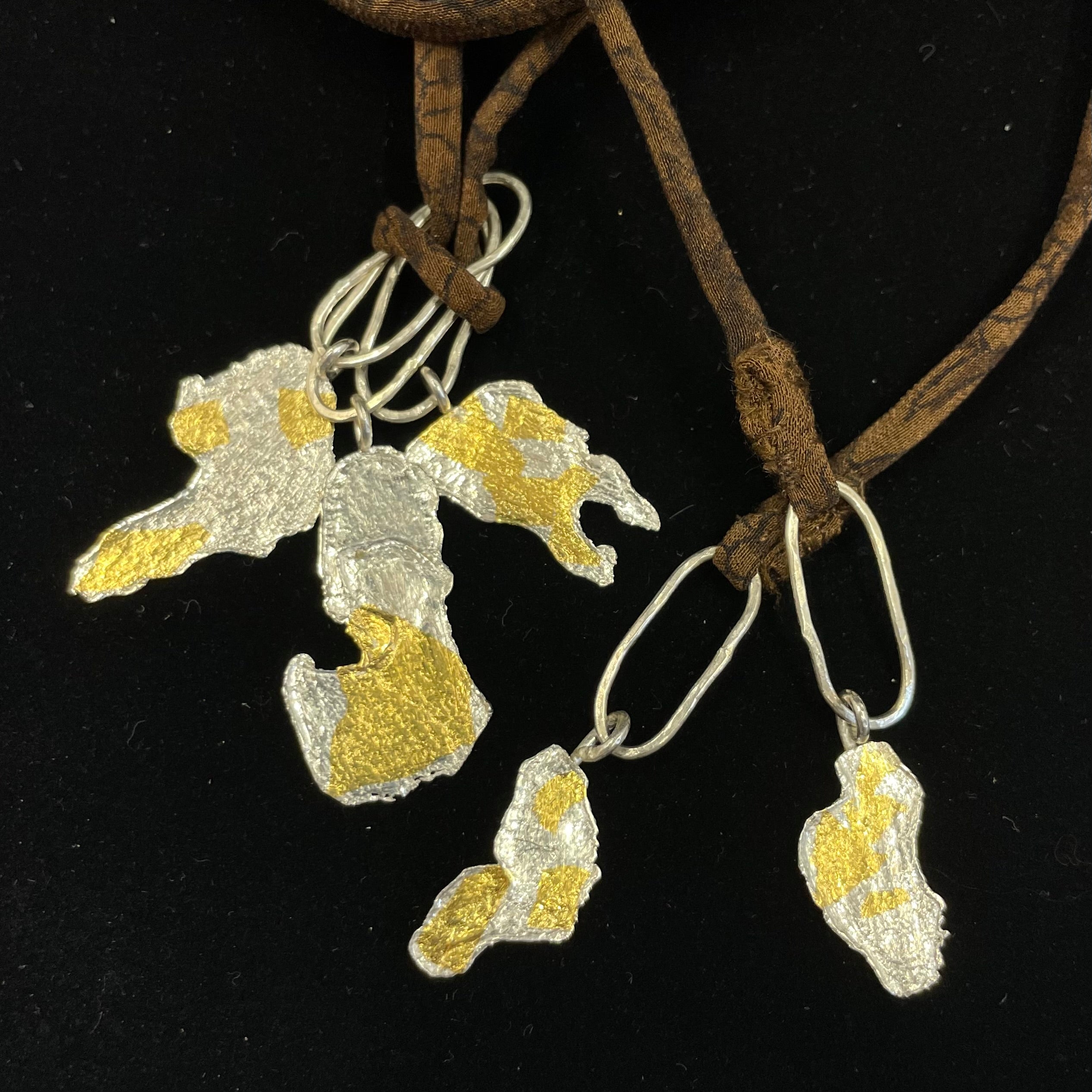 Scots Pine bark necklace with gold