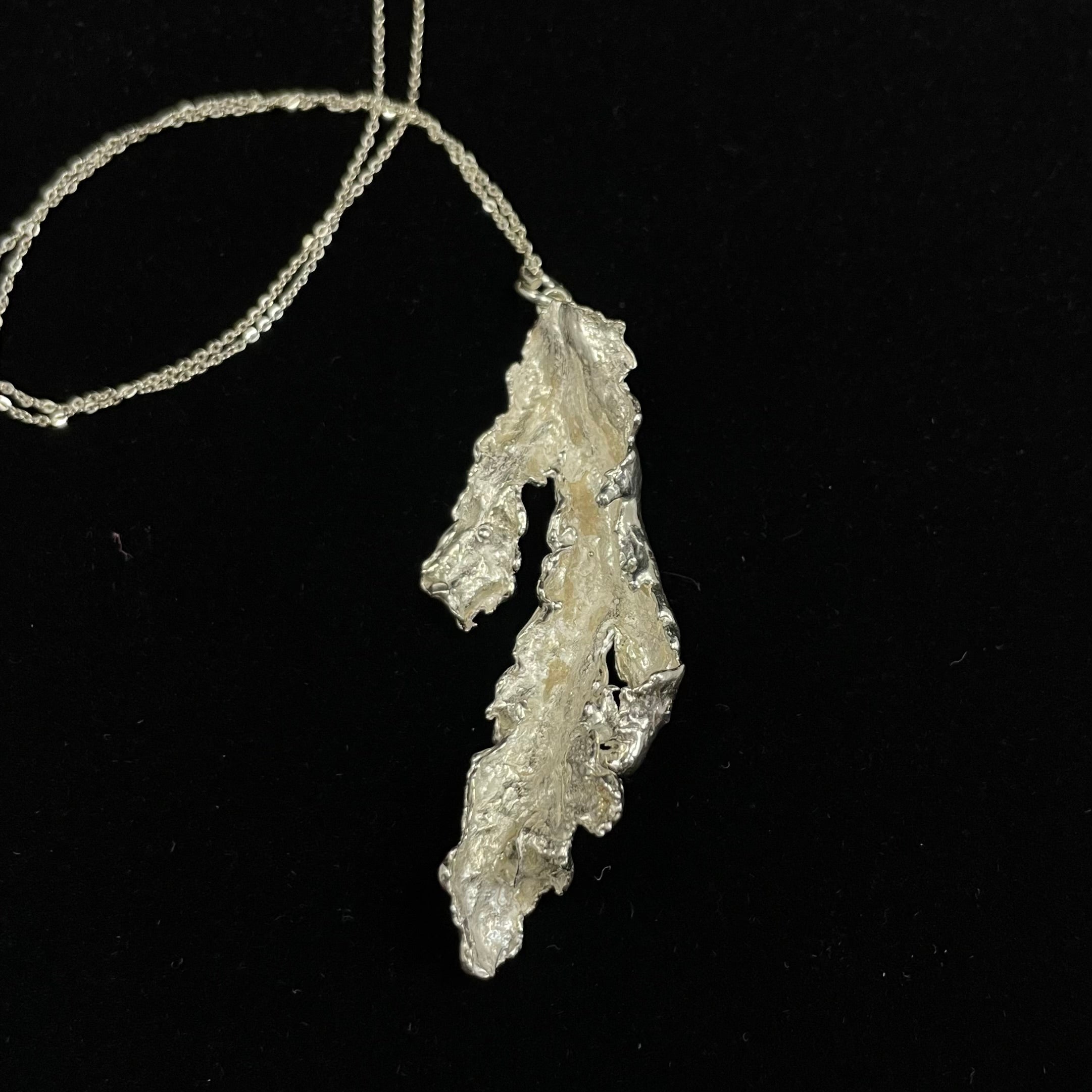Seaweed pendant