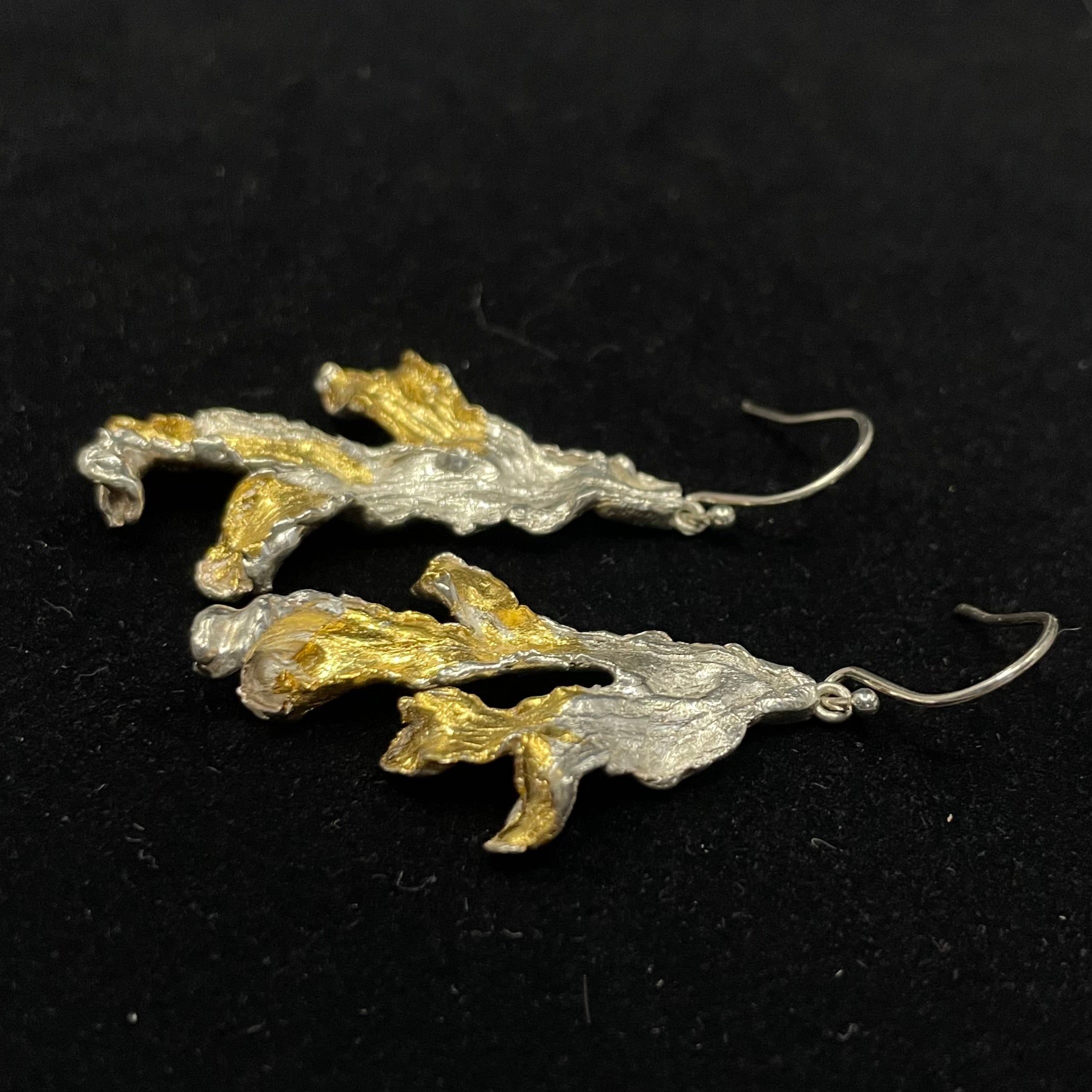 Seaweed earrings with gold